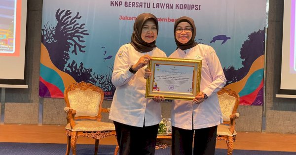 Balai Besar KIPM Makassar ‘Borong’ Penghargaan di Puncak Hari Anti Korupsi Se-Dunia