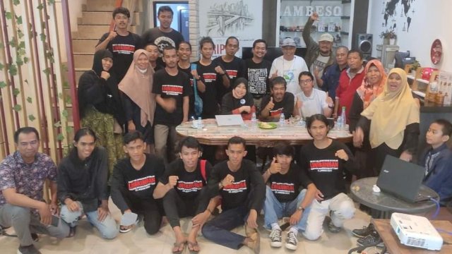 Aliansi Rakyat untuk Selamatkan Sungai Suso (ARUSS), usai menggelar pertemuan dan diskusi, Jumat (27/1). Ist