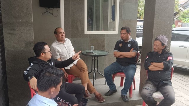 Penuh Keakraban, Darmawangsa Muin Titip Pesan ke PWI Gowa