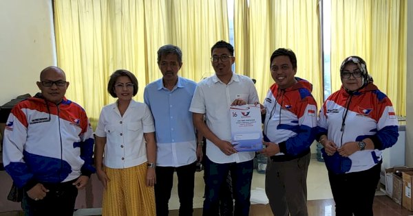 Febrianto Didampingi Kedua Orangtuanya Sukses Daftar Caleg di Partai Perindo Makassar