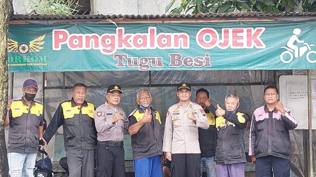 Curhat dengan Ojek Pangkalan Tugu Besi, Kapolsek Muntilan Ingatkan Tertib Berlalulintas