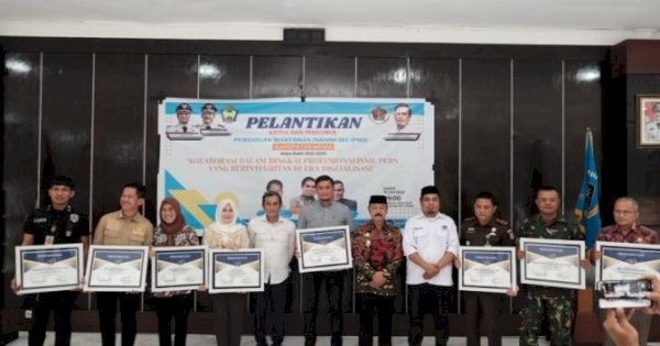 Tengah Berduka, Bupati Gowa Tetap Hadiri Pelantikan Pengurus PWI Gowa