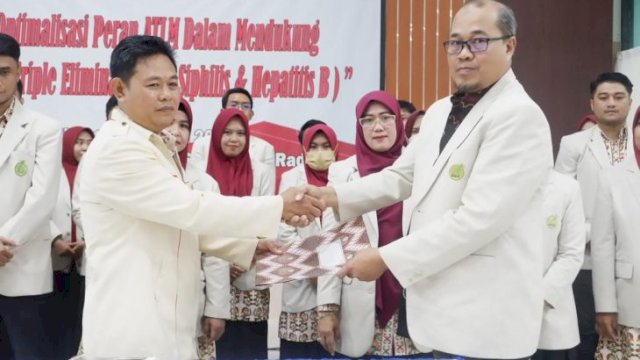 Ketua DPW Patelki Sulsel, Idris Mone saat menghadiri pelantikan DPC Patelki Bulukumba. Foto: Istimewa 