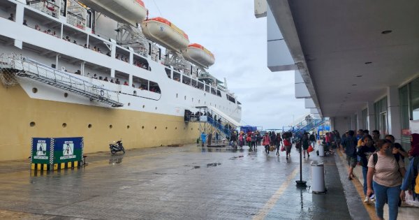 Penumpang Kapal Laut Diimbau Selalu Pantau Prakiraan Cuaca