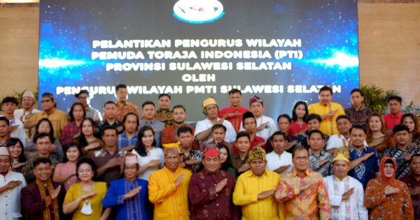 Wali Kota Makassar Akan Bangun Rumah Tongkonan di Pantai Losari