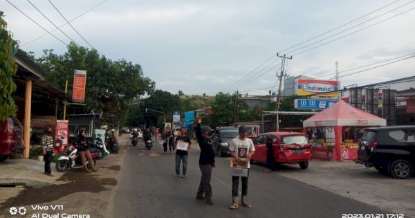 Peduli, Pemuda Tamalatea Jeneponto Galang Dana untuk Korban Kebakaran di Sidenre