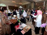 Kunjungi Pameran Dekranasda di Borobudur, Iriana Jokowi : Ini Momentum UMKM untuk Bangkit