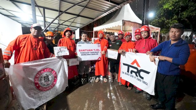 Sigap Bantu Banjir Pare-Pare, Semen Tonasa Turunkan Tim Reaksi Cepat