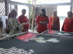 Dukung UMKM Temanggung, Ketua Persit Kodim 0706 Kunjungi Kerajinan Batik
