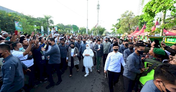 Presiden Jokowi dan Ibu Iriana Hadiri Resepsi Puncak Satu Abad NU