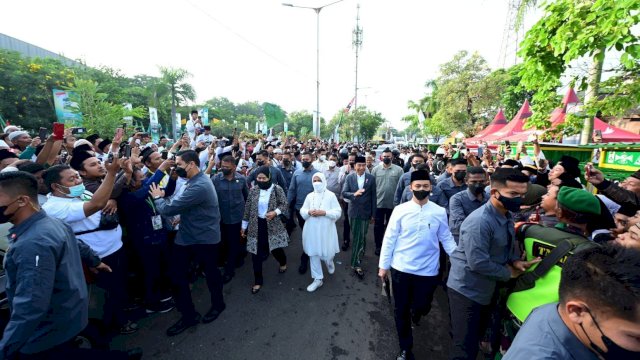 Presiden Jokowi dan Ibu Iriana Hadiri Resepsi Puncak Satu Abad NU