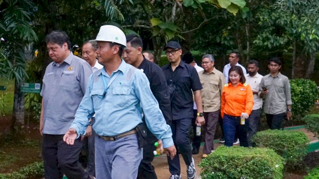 Taufan Pawe Dampingi Menteri Airlangga Kunker ke PT Vale