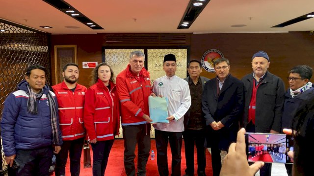 Penyerahan bantuan ASFA untuk korban Turki-Suriah. Ist