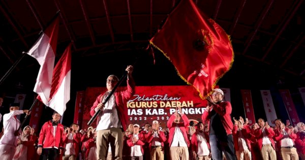 Lantik IKA Unhas Pangkep, DP: Kita Berkumpul Bukan Sekedar Arisan