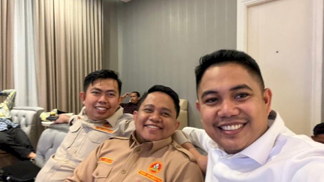 Dzul Fikar Ahmad Tawalla (putih) terpilih Ketum Pemuda Muhammadiyah. Ist