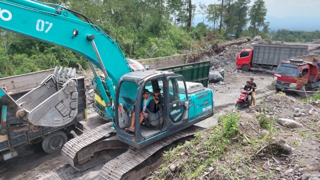 Polresta Magelang Gerebek Tambang Pasir Ilegal 5 Orang Diduga Pelaku Diamankan