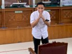 Divonis Lebih Ringan, Eliezer Menangis Haru