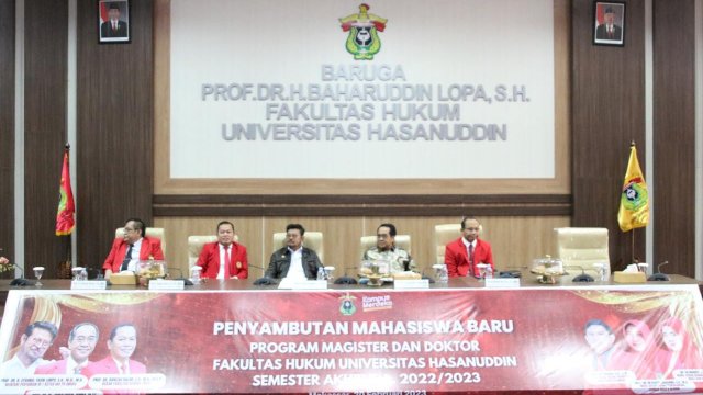 FH Unhas) mengadakan penyambutan Mahasiswa Baru Program Magister dan Doktor tahun 2023, Senin (20/2). Dok. FH Unhas
