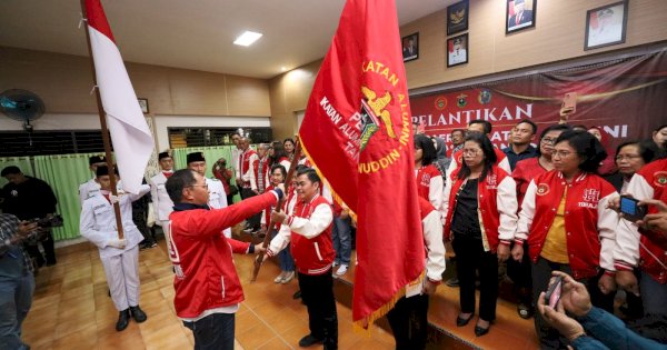 Danny Pomanto Kukuhkan Zadrak Tombeg Jadi Ketua IKA Unhas Toraja