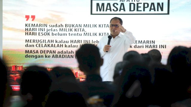 Danny Pomanto paparkan Program Inovasi Smart City dan Lorong Wisata pada Raker bertajuk 'Mengakselerasi Inovasi dan Produktivitas Menuju UKI Paulus Unggul' digelar di Hotel Misiliana, Kecamatan Rantepao Toraja Utara, Kamis (15/03).