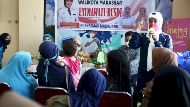 Perjuangkan Zero Stunting, Fatmawati Rusdi Rutin Turun Langsung ke PKM
