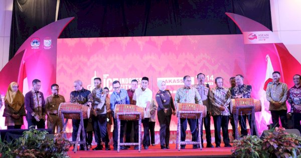 Danny Pomanto dan Bima Arya Launching Indonesia City Expo XIX