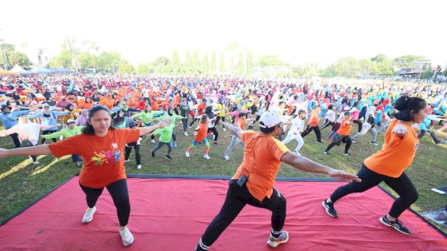 Senam Sehat KORMI di Manggala, dr Udin Berbagi Tips Kesehatan Dokter Kita