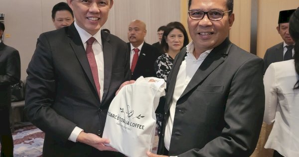 Diundang Khusus, Danny Pomanto Ikuti Program Capacity Building di Singapura