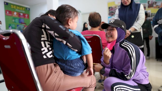 Fatmawati Rusdi saat grebek stunting di Puskesmas Malimongan Baru, Kelurahan Malimongan Baru Kecamatan Bontoala, Sabtu (18/03).