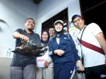 Panen Lobster Air Tawar di Lorong Wisata, Fatmawati Apresiasi Kemajuan UMKM Lorong