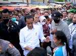Dampingi Danny Pomanto, Indira Yusuf Ismail Sambut Kunjungan Presiden Joko Widodo di Pasar Terong Makassar
