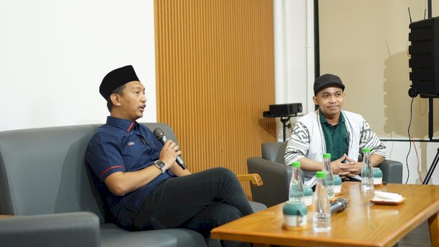 Arief Rosyid Hasan sebagai pemateri, Rabu (8/3). Dok. Komite OSIS