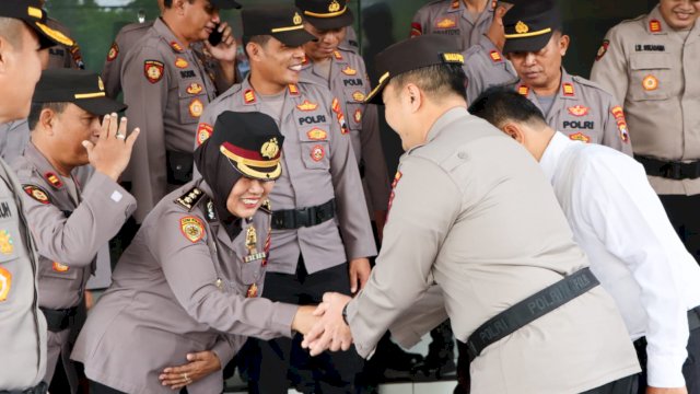 Kabag SDM Naik Pangkat, Begini Pesan Kapolresta Magelang ke Anggota Bhayangkara