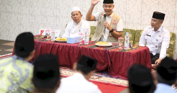 Ganjar Pranowo, Memulai Transisi Energi Lewat LPTS Rooftop di Pesantren