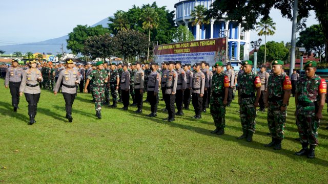 530 Personil Gabungan TNI – Polri Magelang Raya Ikuti Apel Sinergitas, Dandim Magelang Berkata Begini