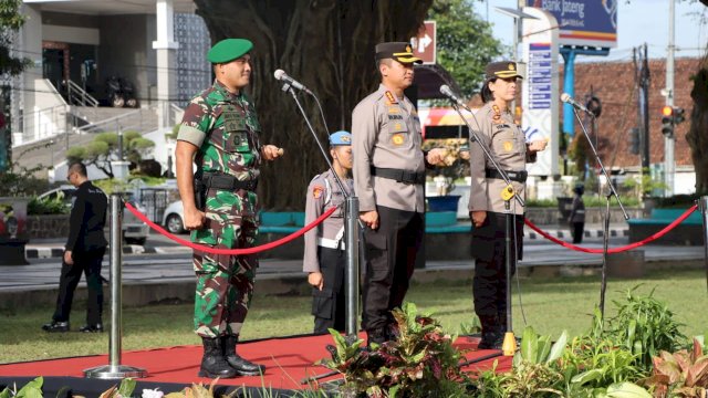 Ratusan TNI – Polri Magelang Raya Ikuti Apel Sinergitas di Alun-alun