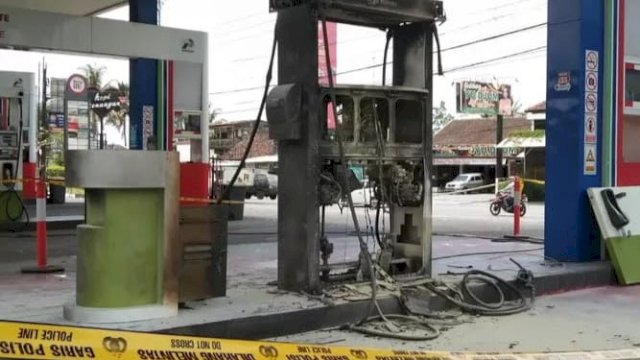 SPBU Salam Magelang Digoyang “Si Jago Merah”