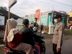 Merapi Erupsi, Polresta Magelang Bagi Masker Gratis