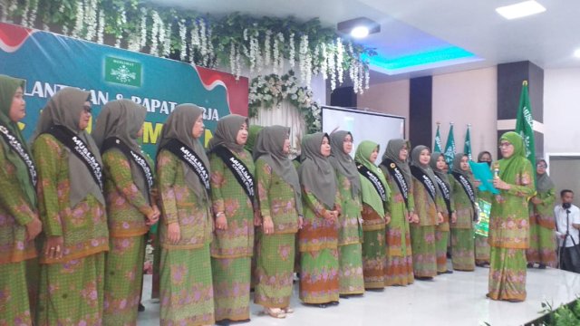 Pesan Majdah Usai Lantik Muslimat NU Kabupaten Pinrang