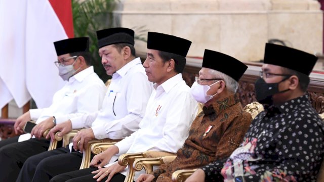 Presiden Jokowi Imbau Umat Islam di Tanah Air Serahkan Zakat ke Baznas