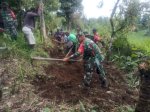 Karya Bakti Bersama Warga Sapobonto, Personil Koramil 1411-02 Rintis Jalan Usaha Tani