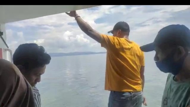 Screenshot video kondisi diatas kapal Cantika 168 yang kandas, Selasa (14/3). Dok. Ist