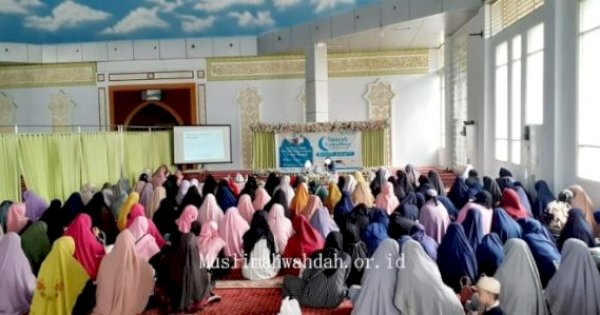 Daurah Ramadhan Muslimah Berikan Sinyal Positif dalam Perbaikan Muslimah Se-Kota Kendari