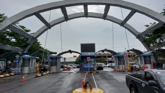 Gerbang Pelabuhan Makassar, Jl Nusantara. DOK. HN