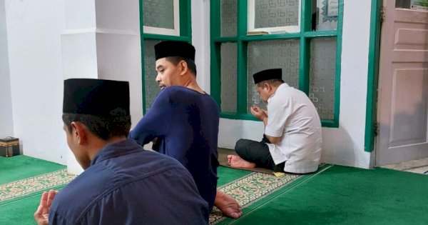 Sosok Sekwan H Dahyal, Aktif di Kantor dan di Masjid