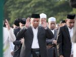 Danny Pomanto dan Ribuan Warga Makassar Salat Ied di Lapangan Karebosi