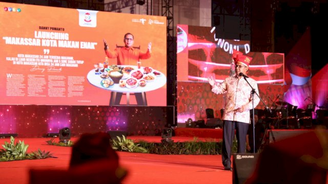 Danny Pomanto di sela-sela Malam Apresiasi Kinerja Pemda Hari Otonomi Daerah XXVII, di Four Points by Sheraton Makassar, Sabtu (29/04).