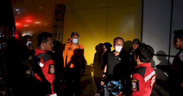 Sigap, Danny Pomanto Respon Cepat Musibah Kebakaran TSM Makassar
