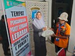 Jukir Bersyukur Terima Paket Lebaran dari Perumda Parkir