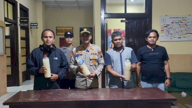 Cipta Kondisi Jelang Idul Fitri, Polsek Muntilan Kembali Berhasil Amankan Puluhan Liter Miras
